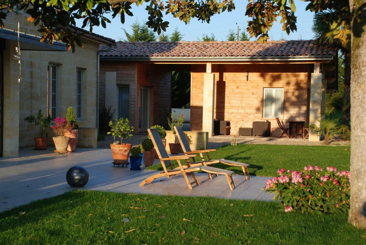 Bed and Breakfast Les Ambeles Saint-Magne-de-Castillon Exterior foto